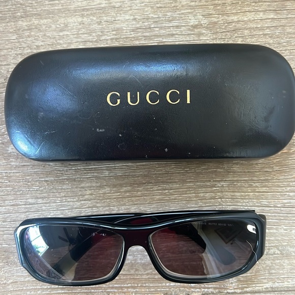 Gucci glasses frames with case - Picture 2 of 5